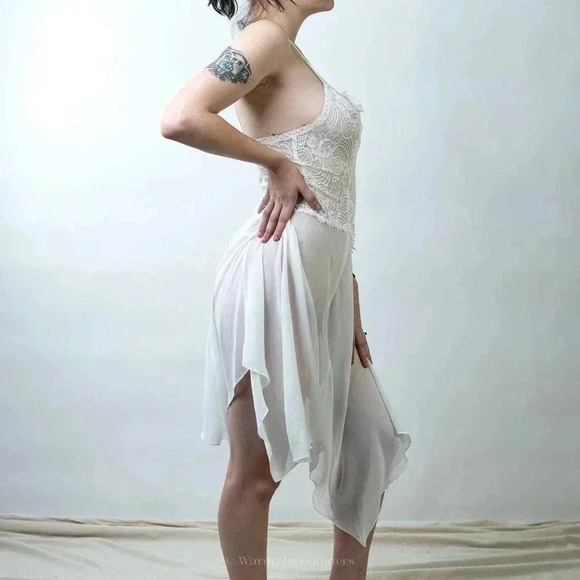 Vintage 90s Carrol Hoochman Pale White Lace Night Gown - Picture 5 of 7